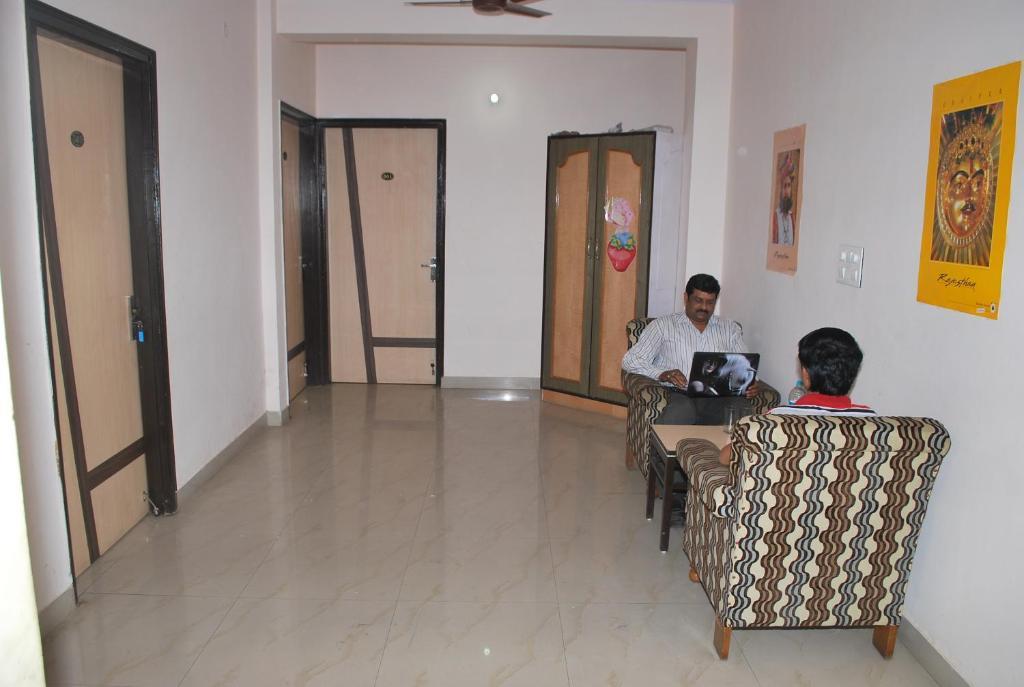 OYO 10347 Hotel Deepak Jaipur Kamer foto
