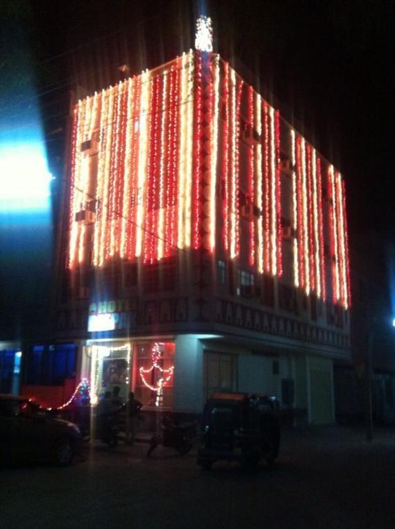 OYO 10347 Hotel Deepak Jaipur Buitenkant foto
