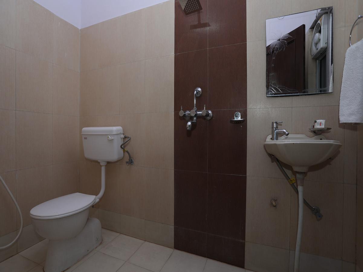 OYO 10347 Hotel Deepak Jaipur Buitenkant foto